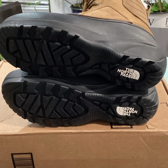 The North Face Women's Shellista IV Mid Waterproof snow Boot size 9 - Picture 10 of 10